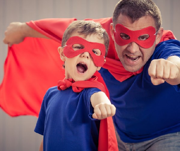 A százhúsz éves IBUSZ által szervezett személyre szabott Szuperhősök céges családi nap rendezvény egyedi és felejthetetlen élményekkel kecsegteti önöket.